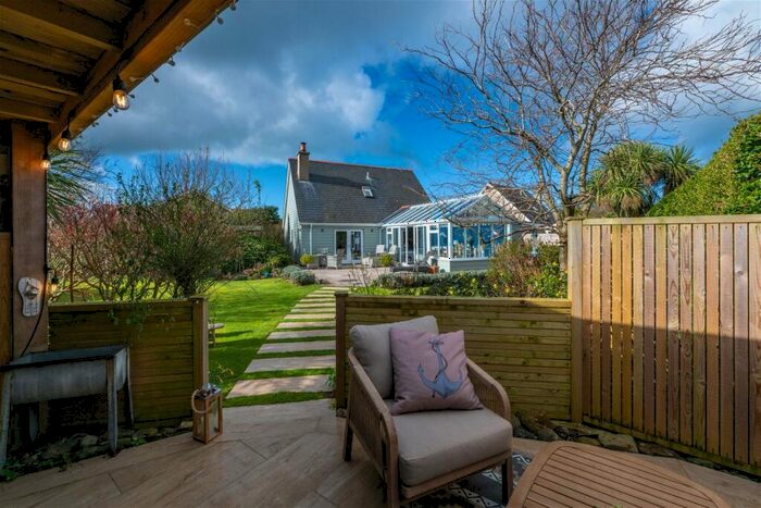 3 Bedroom Detached House For Sale In Morfa Nefyn, Pwllheli, LL53