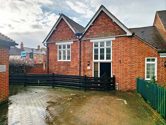 1 Bedroom Maisonette For Sale In St. Mary's, Wantage, OX12