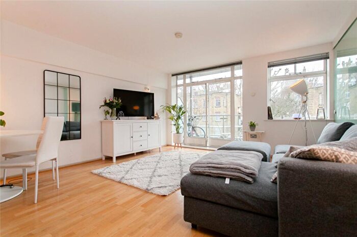 1 Bedroom Flat To Rent In The Nautilus Building, Myddelton Passage, EC1R