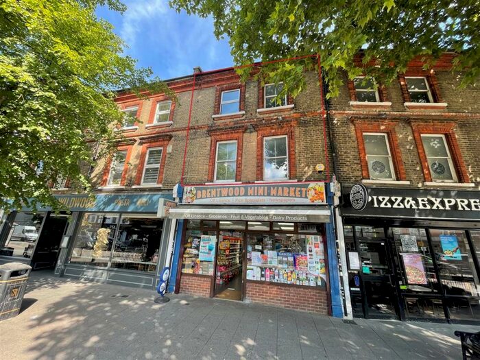 3 Bedroom Apartment To Rent In High Street, Brentwood, CM14