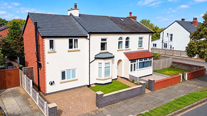 4 Bedroom Semi-Detached House For Sale In Liverpool Road, Southport, Merseyside, PR8