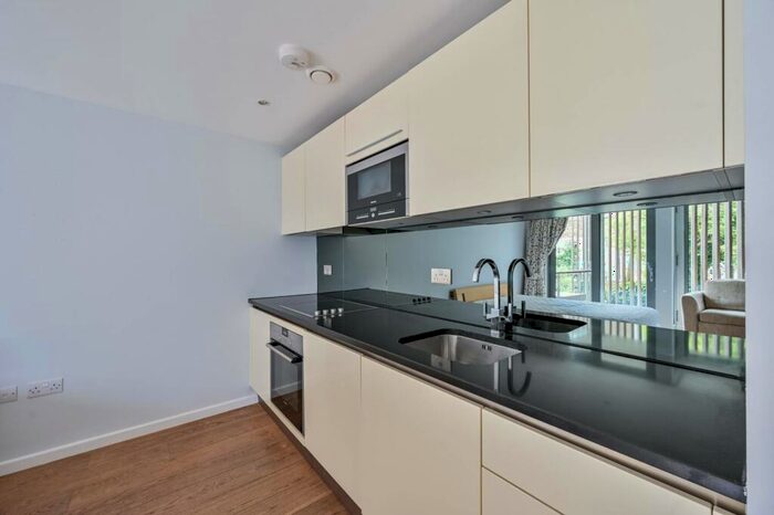 Studio To Rent In Blackthorn Avenue, Barnsbury, London, N7