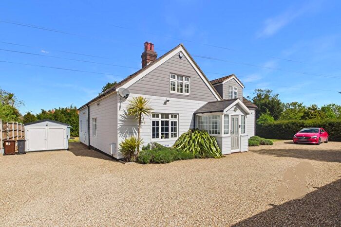 4 Bedroom Detached House For Sale In D'arcy Road, Colchester, CO2