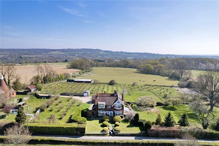 4 Bedroom Equestrian Property For Sale In School Lane, Shipbourne, Tonbridge, Kent, TN11