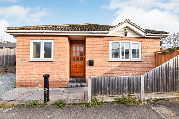 1 Bedroom Detached Bungalow For Sale In High Road, Benfleet, SS7