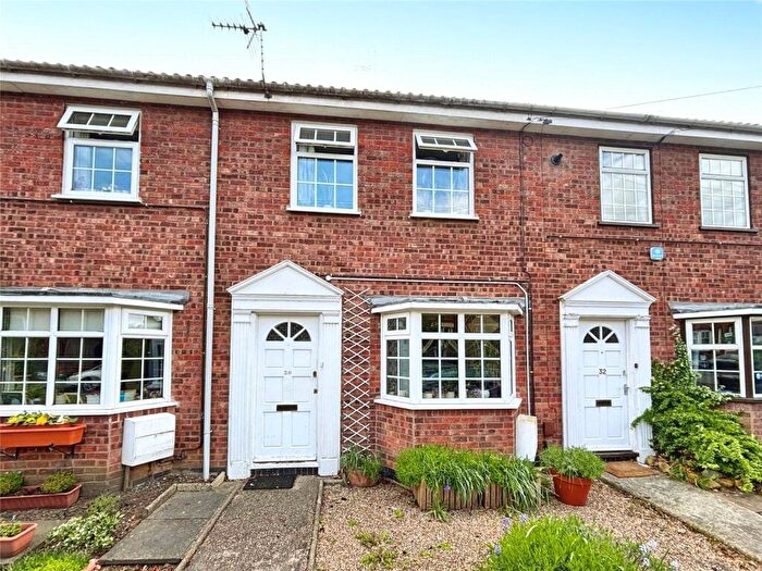 3 Bedroom Terraced House To Rent In Clarendon Park Road, Leicester, Leicestershire, LE2