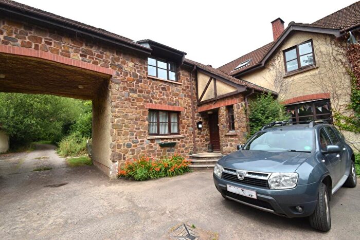 3 Bedroom Semi-Detached House To Rent In Bampton, Tiverton, EX16