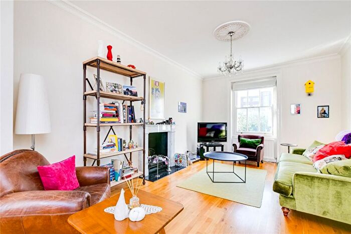 4 Bedroom Flat To Rent In Colville Terrace, London, W11