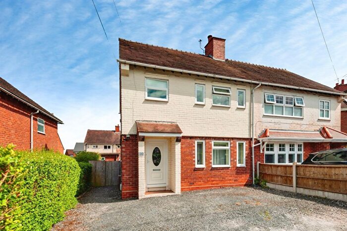 3 Bedroom Semi-Detached House For Sale In Queens Drive, Helsby, Frodsham, WA6