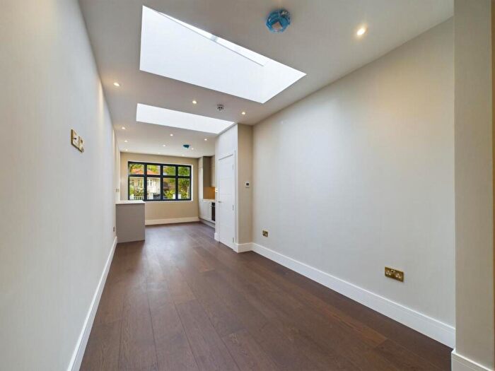 Studio For Sale In Brondesbury Park, London, NW6
