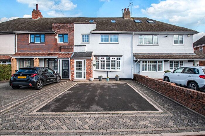 4 Bedroom Terraced House For Sale In Shenstone Valley Road, Halesowen, West Midlands, B62