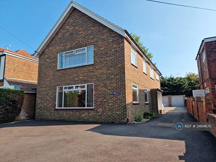 2 Bedroom Flat To Rent In Chaucer Road, Worthing, BN11