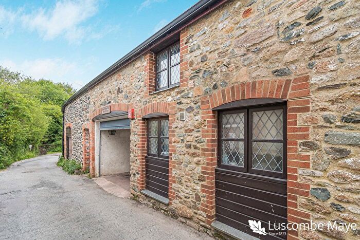 2 Bedroom Cottage For Sale In Stockbridge Lane, South Brent, TQ10
