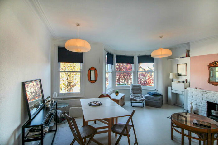 1 Bedroom Apartment To Rent In Victoria Road, Haringey, N22