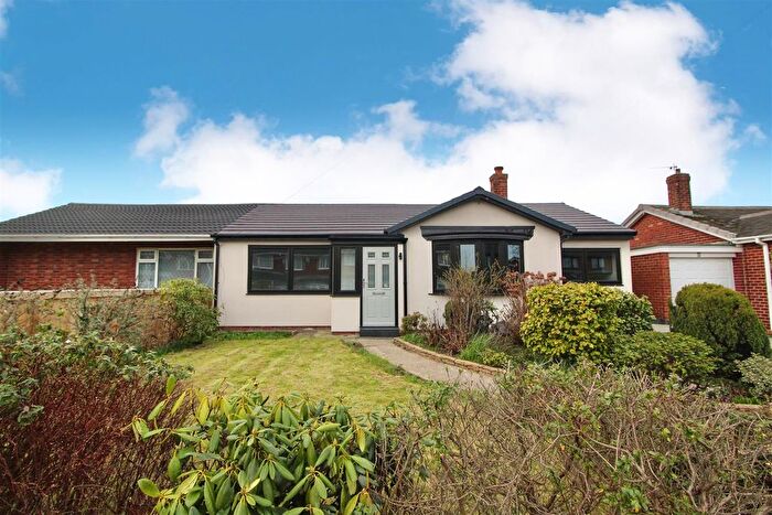 3 Bedroom Semi-Detached Bungalow For Sale In Acomb Avenue, Seaton Delaval, Whitley Bay, NE25