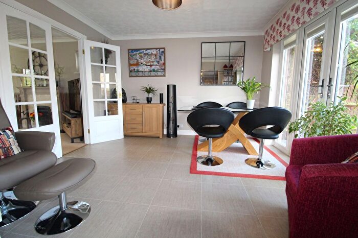 5 Bedroom Detached House For Sale In Bickerdikes Gardens, Sandy, SG19