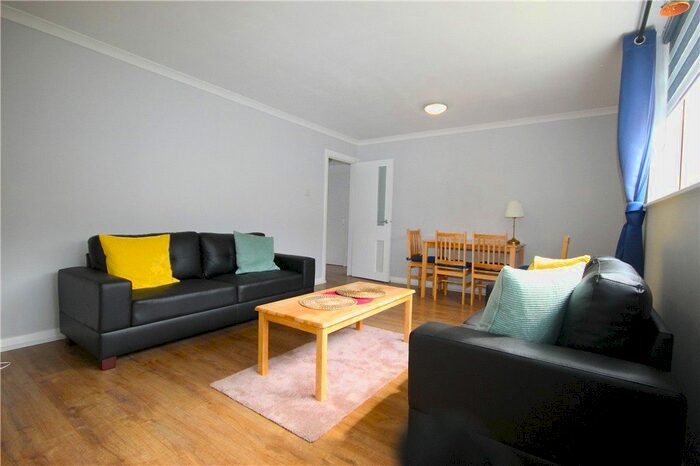 2 Bedroom Flat To Rent In Inglis Road, London, W5