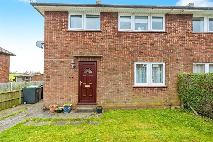 3 Bedroom Semi-Detached House For Sale In Almond Avenue, Heighington, Lincoln, LN4