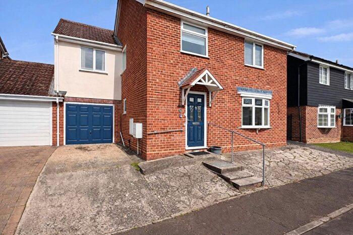 4 Bedroom Detached House For Sale In Ennerdale Avenue, Great Notley, Braintree, CM77