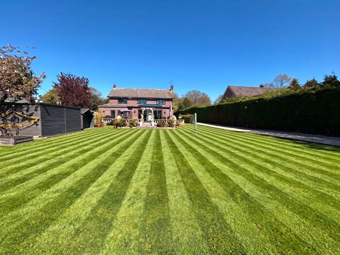 5 Bedroom Detached House For Sale In Northwich Road, Cranage, WA16