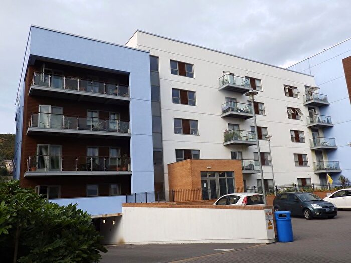 2 Bedroom Flat For Sale In Lamberts Road, Swansea, SA1