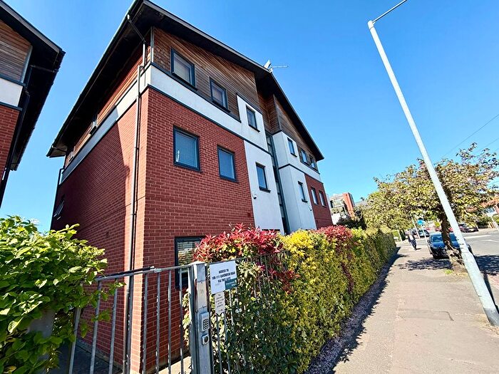 1 Bedroom Flat To Rent In Cavendish Road, Manchester, M20