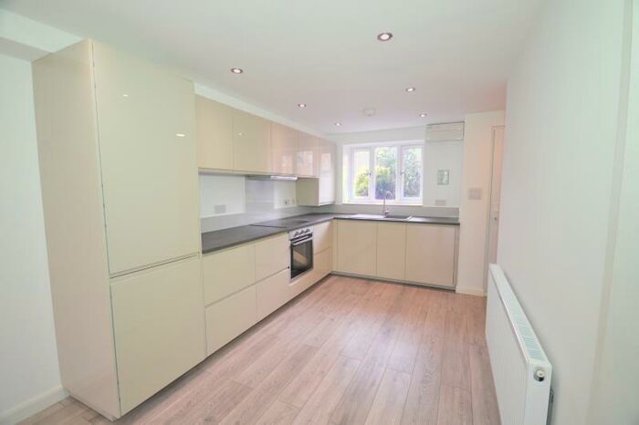 2 Bedroom Semi-Detached House To Rent In Collier Close, Beckton, London, E6