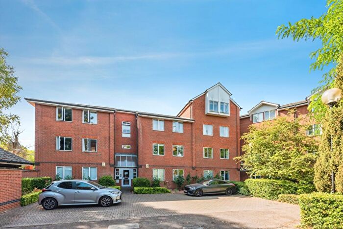 2 Bedroom Flat To Rent In Millbank, Oxford, OX2