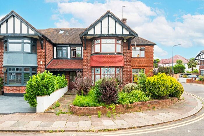 5 Bedroom Property For Sale In Phillimore Gardens, Kensal Rise, NW10