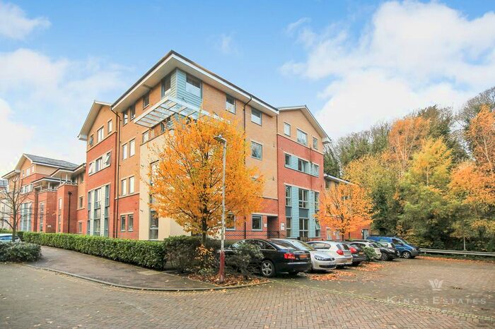 2 Bedroom Flat To Rent In Jackwood Way, Tunbridge Wells, TN1