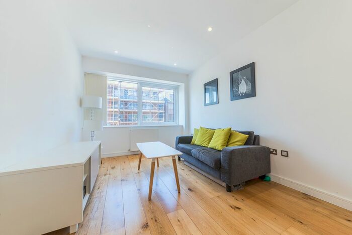 1 Bedroom Flat To Rent In Central House, Lampton Road, Hounslow, Middlesex, TW3