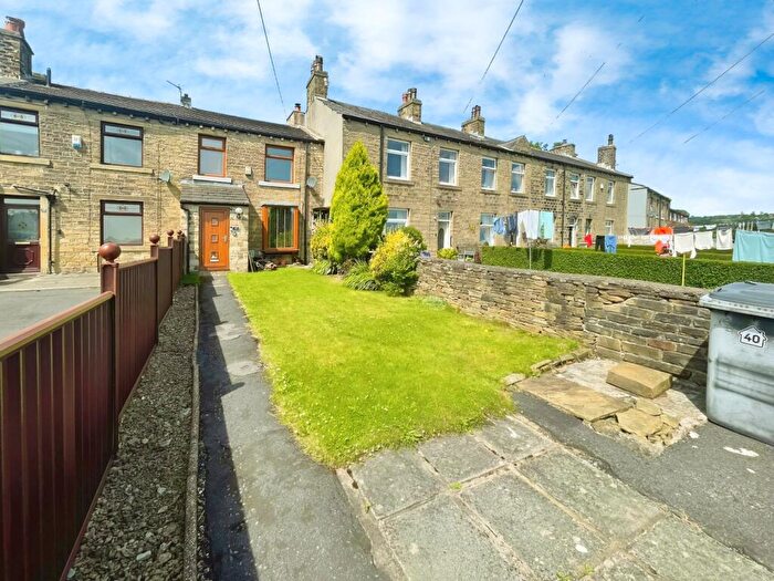 3 Bedroom Terraced House To Rent In Parkwood Road, Golcar, Huddersfield, West Yorkshire, HD7