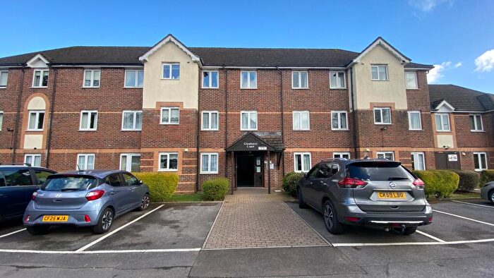 2 Bedroom Flat For Sale In Velindre Road, Whitchurch, Cardiff, CF14