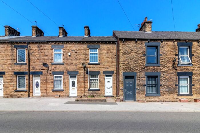 3 Bedroom Terraced House To Rent In Doncaster Road, Barnsley, S70