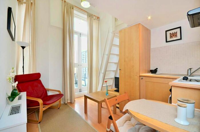Studio To Rent In Fairholme Road, West Kensington, London, W14