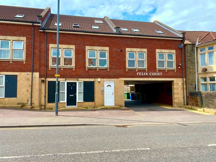 2 Bedroom Flat To Rent In Felix Court, Kingswood, BS15