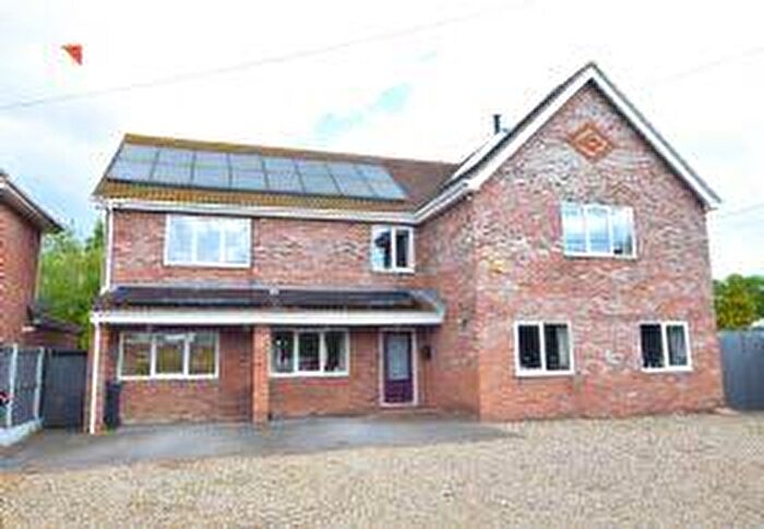 5 Bedroom Detached House For Sale In Bentley Road, Weeley, CO16