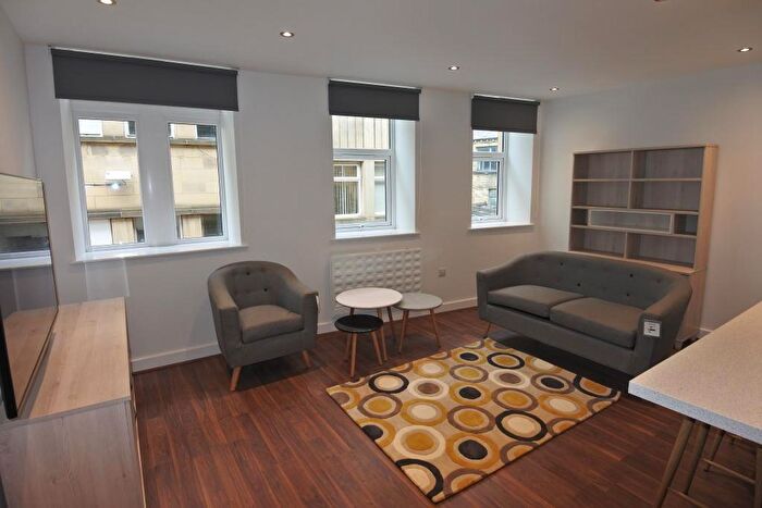 1 Bedroom Apartment To Rent In District Bank Chambers, - George Square, Halifax, HX1