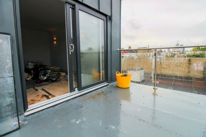 1 Bedroom Apartment To Rent In Lower Addiscombe Road, Croydon, CR0