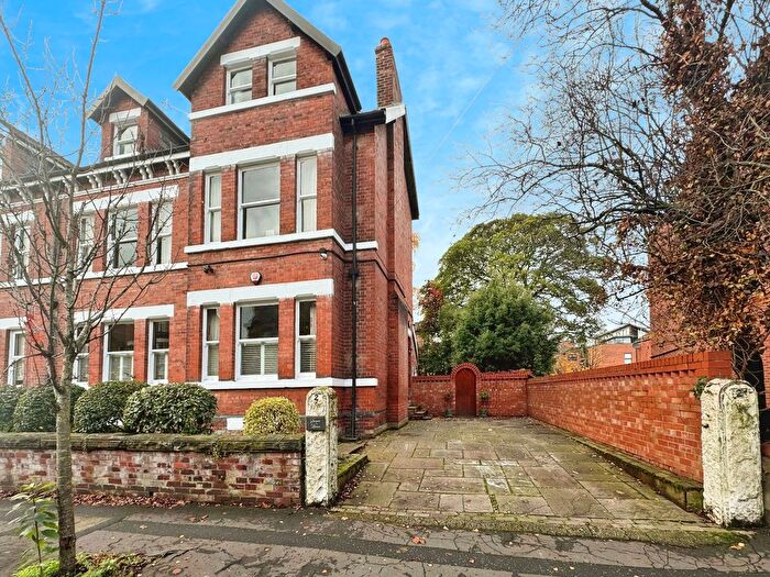 5 Bedroom Semi-Detached House To Rent In Victoria Avenue, Didsbury, Manchester, M20