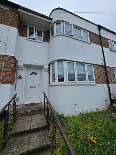 3 Bedroom Terraced House To Rent In Harefield Road, Uxbridge, UB8