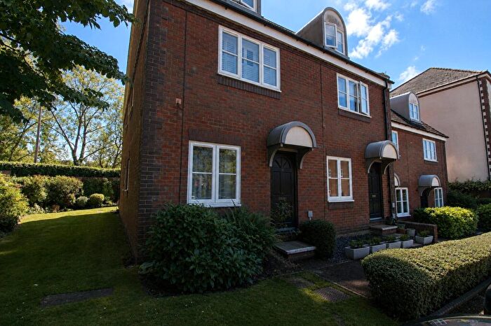 1 Bedroom Apartment To Rent In Waterside Court, Alton, Hampshire, GU34