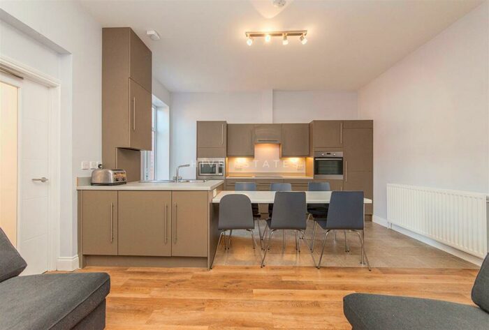 6 Bedroom Terraced House To Rent In Kelvin Grove, Sandyford, Newcastle Upon Tyne, NE2