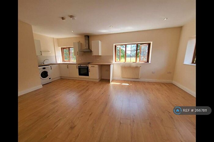 2 Bedroom Flat To Rent In Saffron Lane, Leicester, LE2