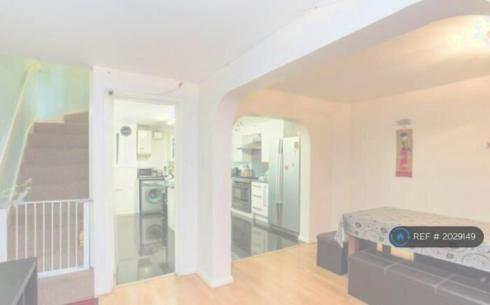 4 Bedroom End Of Terrace House To Rent In Knoyle Street, London, SE14