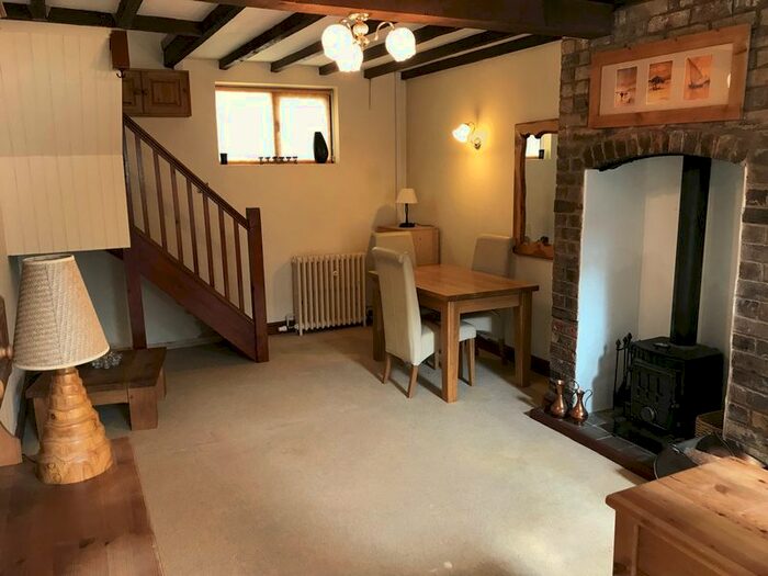 2 Bedroom Cottage To Rent In Wesley Road, Ironbridge, Telford, TF8