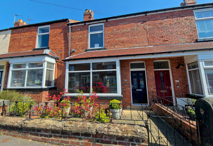 2 Bedroom Terraced House To Rent In Regent Place, Harrogate, North Yorkshire, HG1