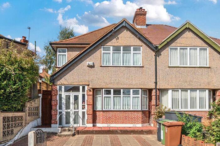 3 Bedroom Semi-Detached House For Sale In Derby Hill Crescent, London, SE23