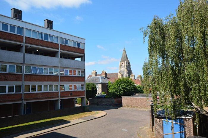 2 Bedroom Flat To Rent In Suffolk Square, Norwich, NR2
