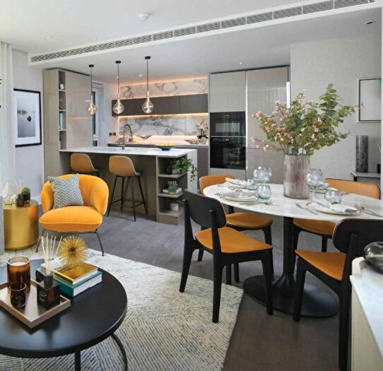 3 Bedroom Flat To Rent In White City Living, London, W12